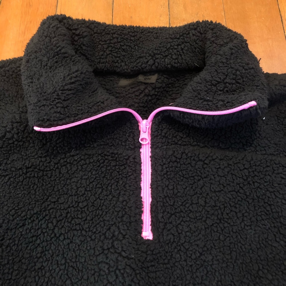 Betsey Johnson Funnel Neck Fleece Pullover Black - Picture 5 of 9